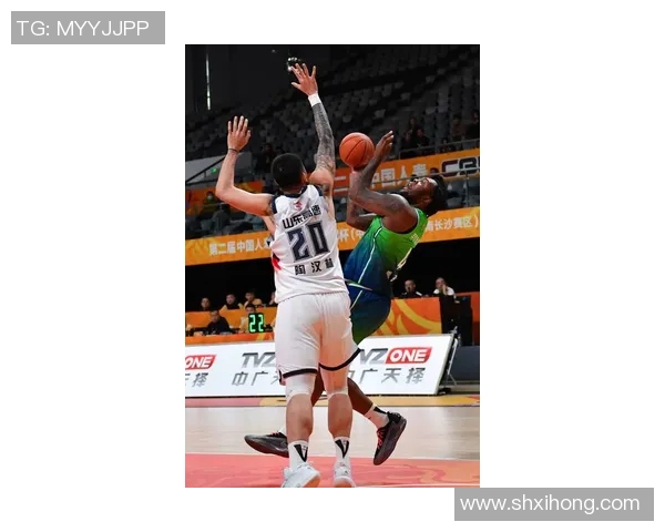 山东高铁27加5加5迎来正名之战CBA雷霆新添防守尖兵助力球队奋勇争先