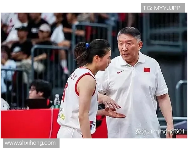 李梦与宫鲁鸣矛盾加剧女篮12人名单揭晓队长杨力维带伤入选