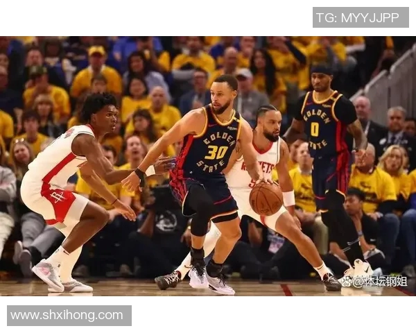 森林狼与勇士在上海的激烈对决展现篮球魅力与团队精神